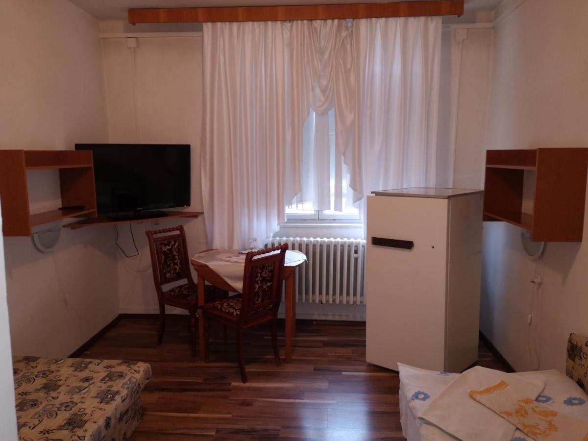 Hotel Biela Labut Michalovce Zewnętrze zdjęcie