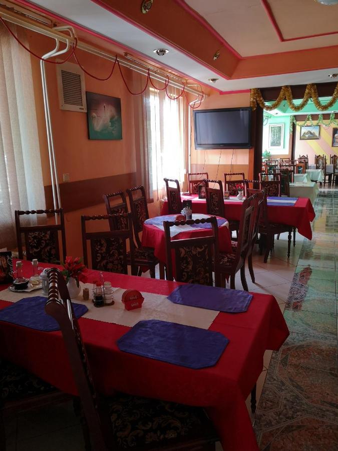Hotel Biela Labut Michalovce Zewnętrze zdjęcie